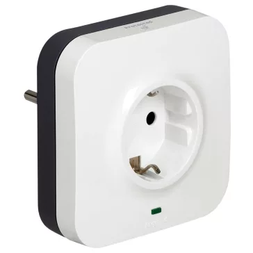   Legrand lengő aljzat 2P+F + 2xRJ45 (IN/OUT), túlfeszültség-levezetővel, 694670