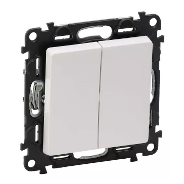   Legrand Valena Life kettős váltóérintkezős nyomó fehér, 752118