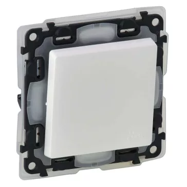   Legrand Valena Life egypólusú kapcsoló IP44 fehér, 752151