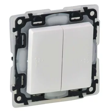 Legrand Valena Life csillárkapcsoló IP44 fehér, 752155