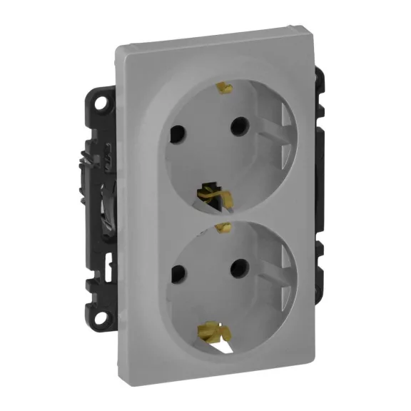 Legrand Valena Life 2x2P+F csatlakozóaljzat gyermekvédelemmel, egybeépített burkolattal, keret Legrand Valena Life 2x2P+F csatlakozóaljzat gyermekvédelemmel, egybeépített burkolattal, keret