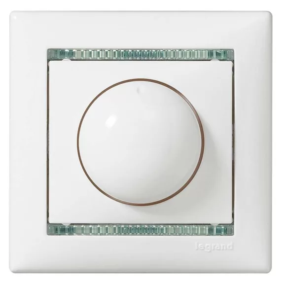 Legrand Valena forgatógombos fényerőszabályzó 40-400W izzó- és halogénlámpához, fehér, 770061 Legrand Valena forgatógombos fényerőszabályzó 40-400W izzó- és halogénlámpához, fehér, 770061