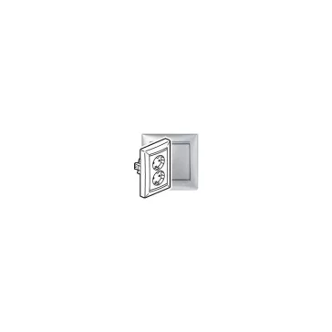 Legrand Valena 2x2P+F csatlakozóaljzat alumínium, 770100