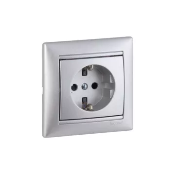   Legrand Valena 2P+F csatlakozóaljzat gyermekvédelemmel alumínium, 770121