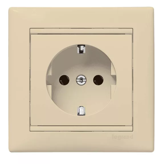 Legrand Valena 2P+F csatlakozóaljzat elefántcsont, 774320 Legrand Valena 2P+F csatlakozóaljzat elefántcsont, 774320