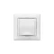 Legrand Valena 2P+F csatlakozóaljzat csapófedéllel, fehér, 774422