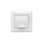 Legrand Valena 2P+F csatlakozóaljzat csapófedéllel, fehér, 774422