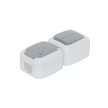   TP Csillár kapcsoló + 220V dugalj, fedéllel, függőleges, IP54, 3201-302-0601