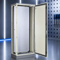Fém elosztószekrény, rack kivitelben
